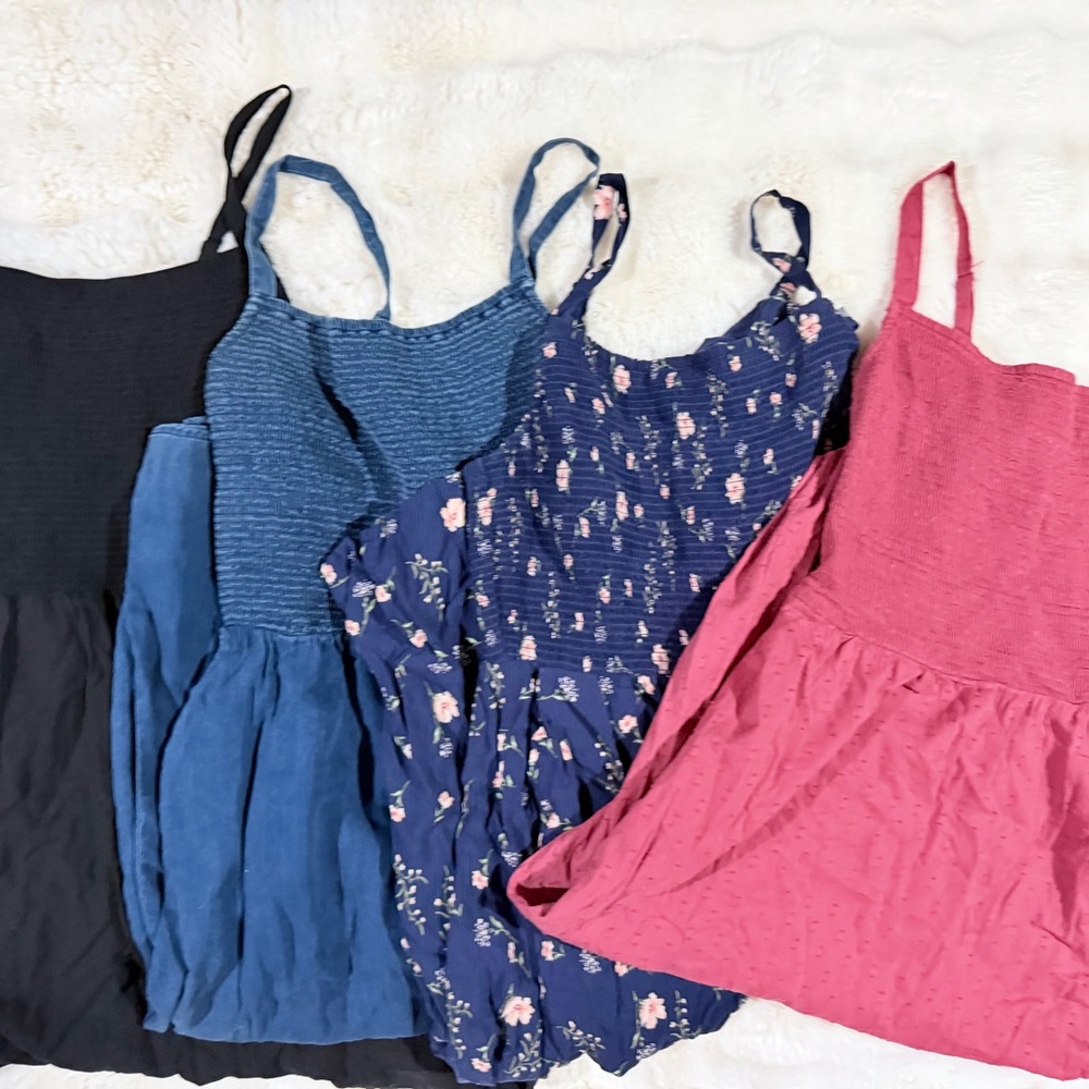 Bundle of 4 Old Navy Women's Midi Dresses - Black, Blue, Navy Floral, Red